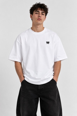 KOSZULKA Z KRÓTKIM RĘKAWEM ESSENTIAL BLACK LOGO Męska modernity