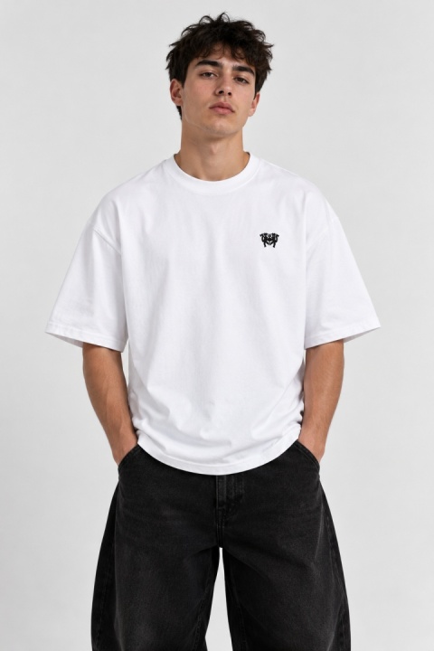 KOSZULKA Z KRÓTKIM RĘKAWEM ESSENTIAL BLACK LOGO Męska modernity